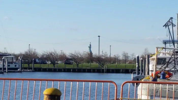 Liberty Harbor RV Park Picture 2