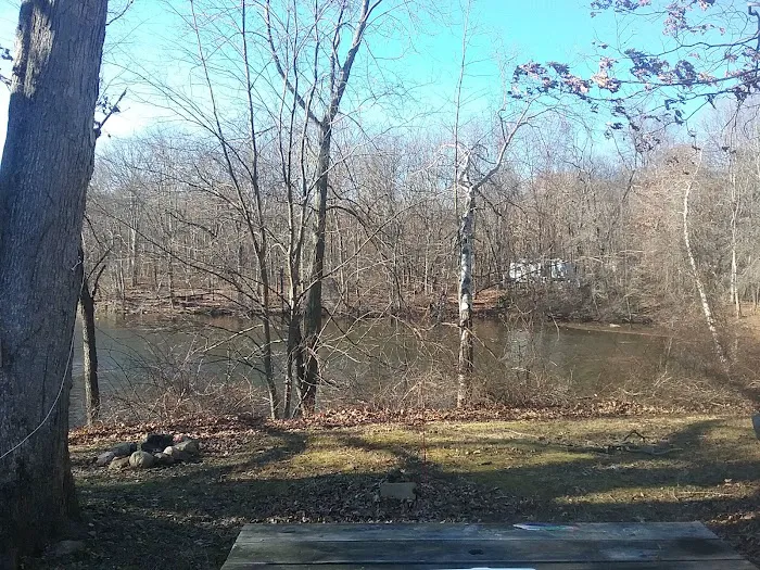 Sun-Air Lakeside Camp Picture 3