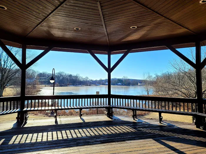 Parks Lake Gazebo Picture 4