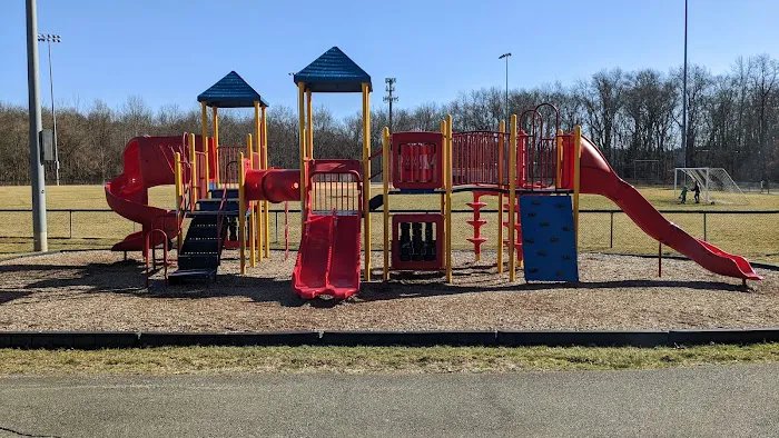 Donatoni Park Picture 2