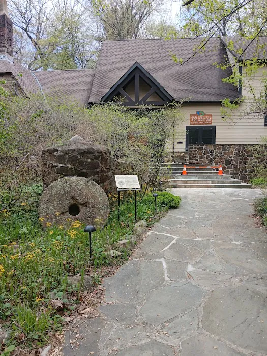 Cora Hartshorn Arboretum and Bird Sanctuary Picture 5