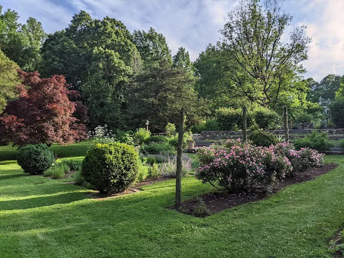 Reeves-Reed Arboretum Picture 5