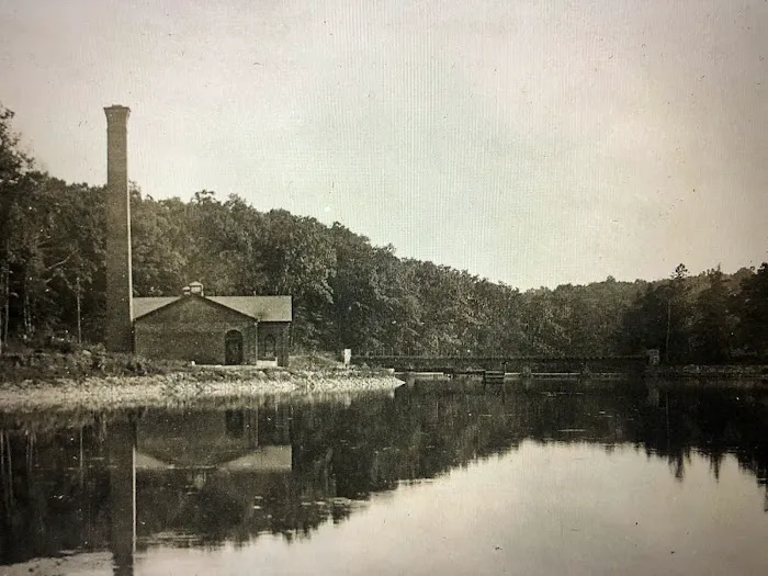 Old Dam Bridge Crossing Picture 2