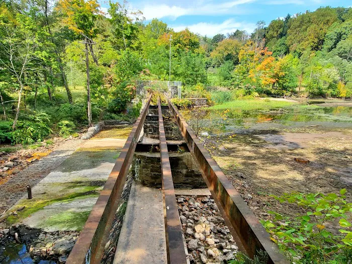 Old Dam Bridge Crossing Picture 8