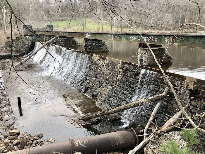 Old Dam Bridge Crossing Picture 5