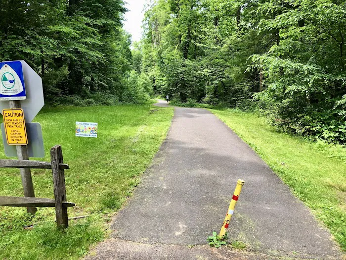 Loantaka Trail Access Picture 2