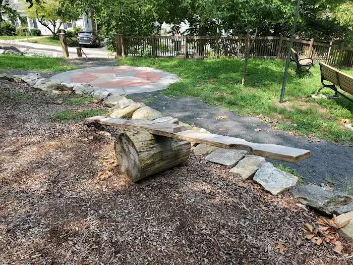 Kleitman Woods Park Picture 2