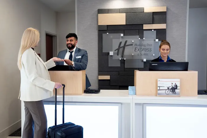 Holiday Inn Express & Suites Chester-Monroe-Goshen by IHG Picture 7