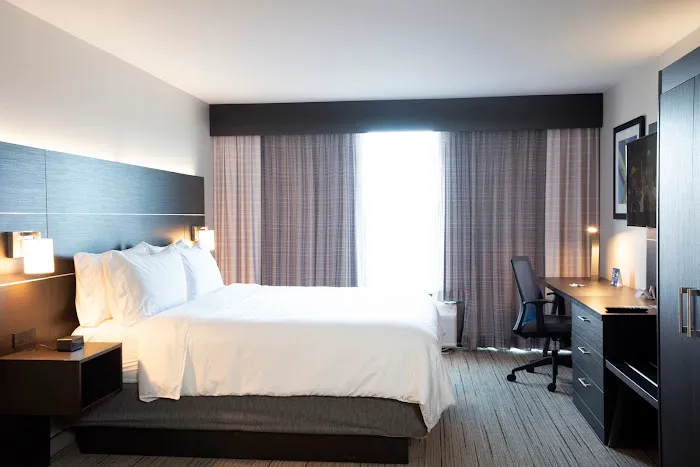 Holiday Inn Express & Suites Chester-Monroe-Goshen by IHG Picture 10