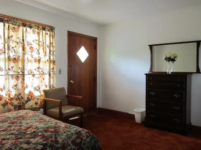 Cadet Motel Picture 2