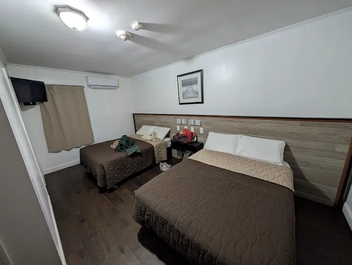 Cadet Motel Picture 3