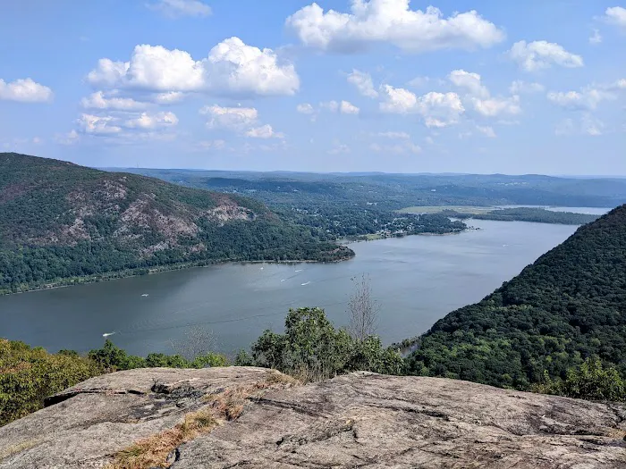 Storm King State Park— Howell Trailhead Picture 3