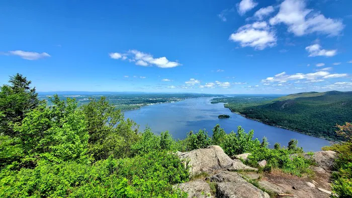 Storm King State Park— Howell Trailhead Picture 1