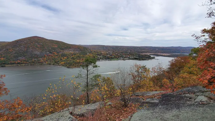 Storm King State Park— Howell Trailhead Picture 9