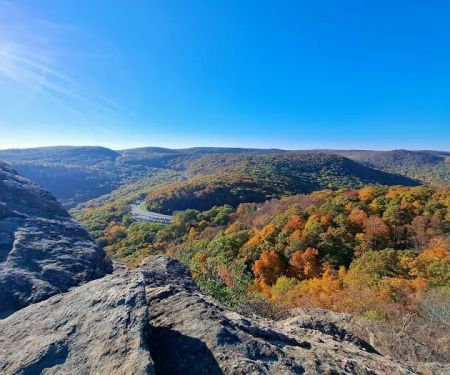 Storm King Trailhead Parking Lot