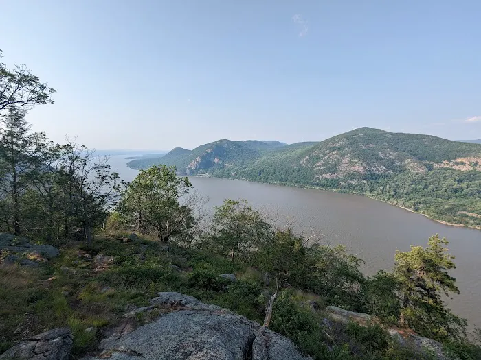 North Point Summit Trail Picture 9