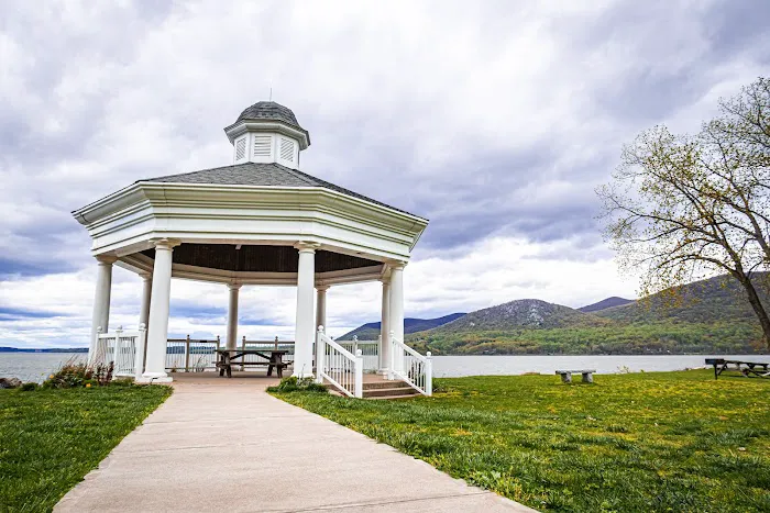 Donahue Memorial Park Picture 8