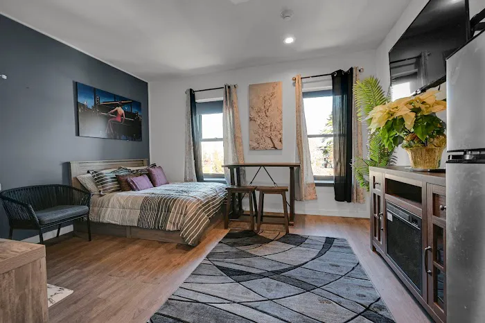 Beacon Hotel (Short term rental) Picture 5