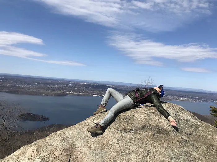 Sugarloaf Mountain Trailhead Picture 10