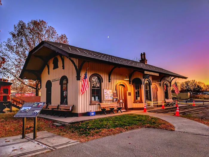 Rail Trail - Hopewell Depot Parking Picture 2