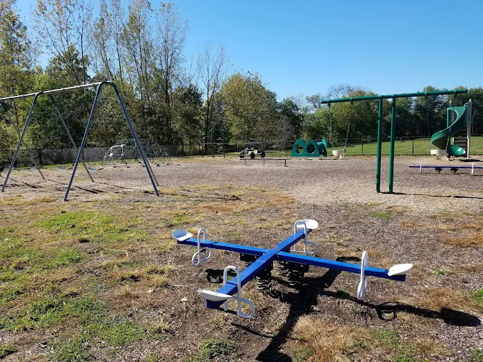 Sarah Taylor Park Picture 3