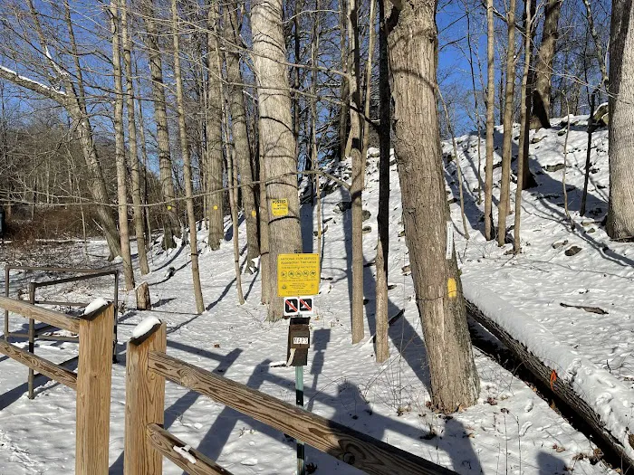 Appalachian Trailhead for Nuclear Lake Picture 6