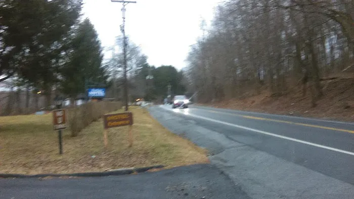 Pine Grove Motel Picture 7