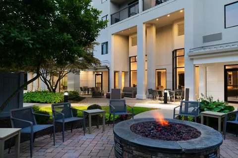 Courtyard Danbury Picture 2