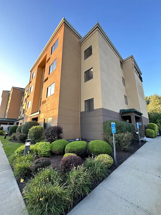 Courtyard Danbury Picture 7