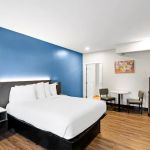 Econo Lodge - Bethel/Danbury