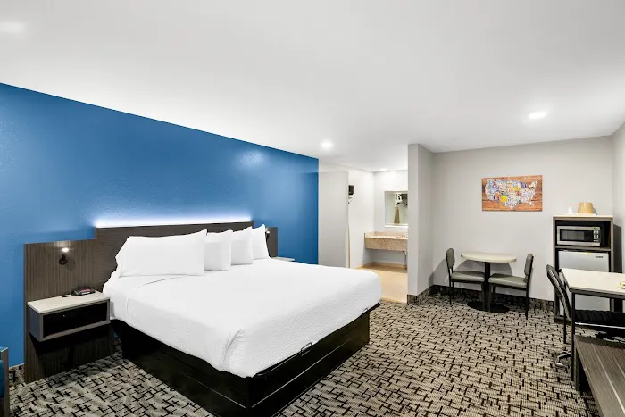 Econo Lodge - Bethel/Danbury Picture 2