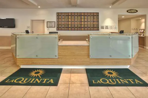 La Quinta Inn & Suites by Wyndham Danbury Picture 10