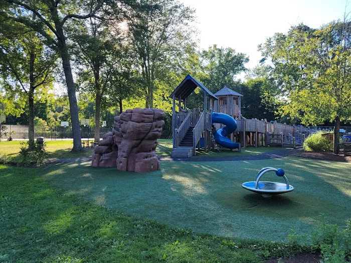 Dickinson Memorial Park Picture 6
