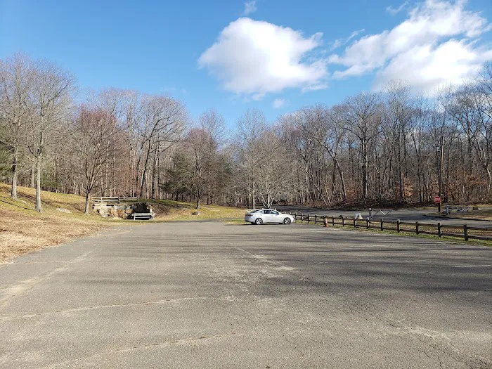 Twin Brooks Park - Parking Lot Picture 7