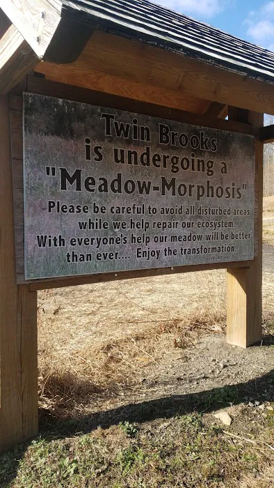 Twin Brooks Park - Parking Lot Picture 4