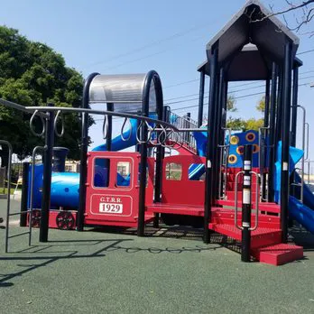 Longfellow Park Picture 3