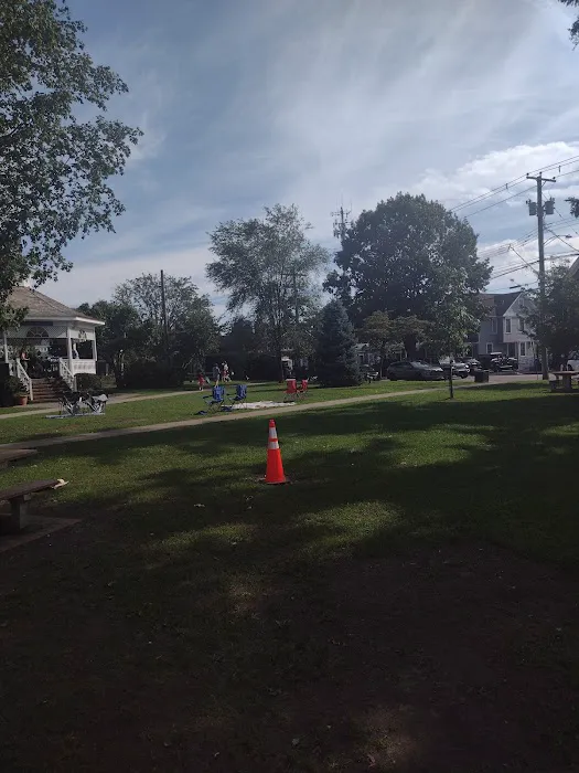 Sherman Town Green Picture 9