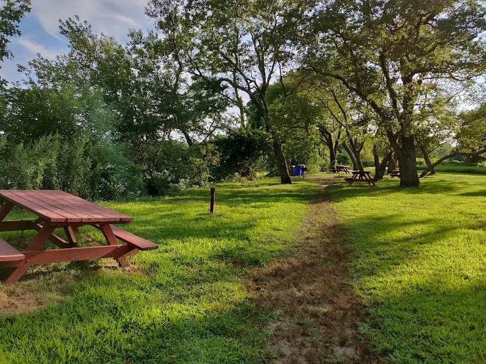 Ash Creek/Riverside Drive Open Space Picture 9