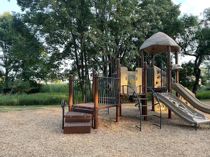 Veterans Park Picture 6