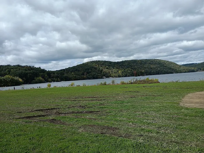 Danbury Dog Rock Picture 1