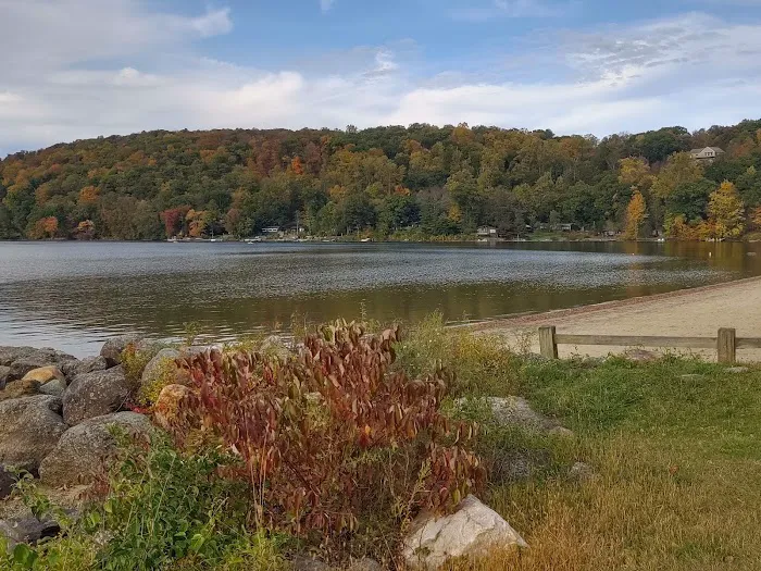 Squantz Pond State Park Picture 1