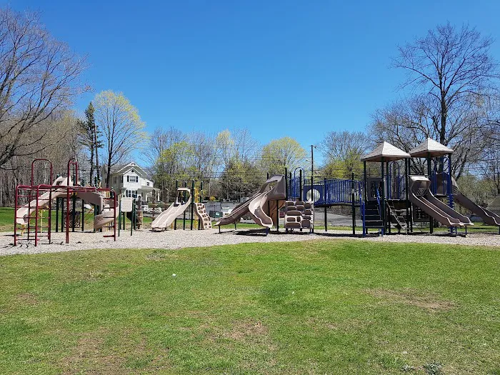 Danbury Town Park Picture 3