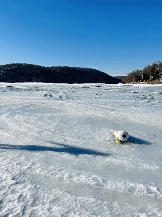 Danbury Town Park Picture 4