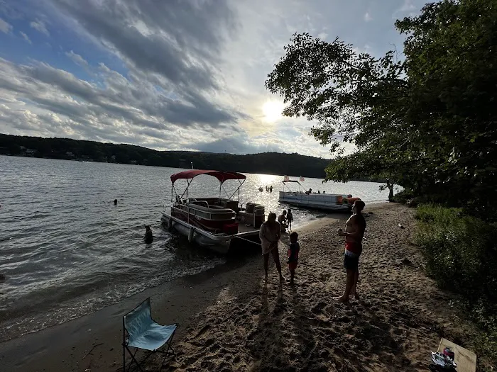Thor Island on Candlewood Lake Picture 8