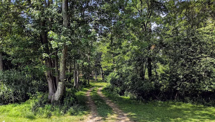 Connecticut Audubon - Deer Pond Farm Sanctuary Picture 6