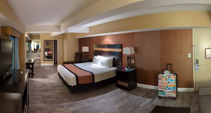 Best Western Plus Newark Airport West Picture 1