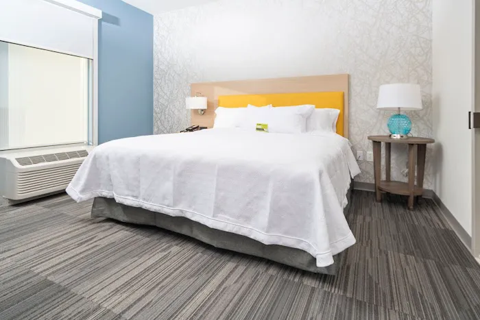 Home2 Suites by Hilton Newark Airport Picture 8