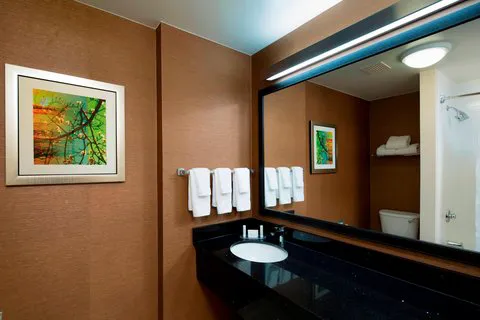 Fairfield Inn & Suites Newark Liberty International Airport Picture 10
