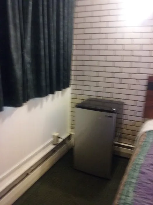 HOLLYWOOD MOTEL Picture 9