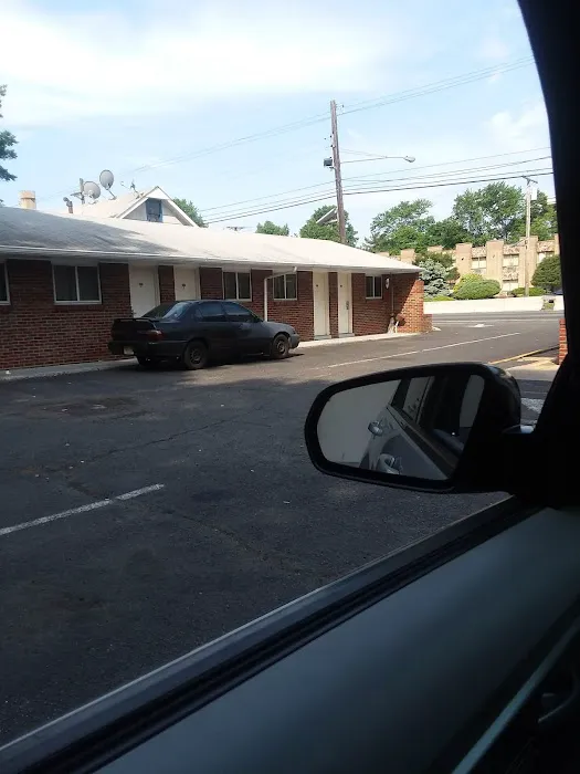 HOLLYWOOD MOTEL Picture 10